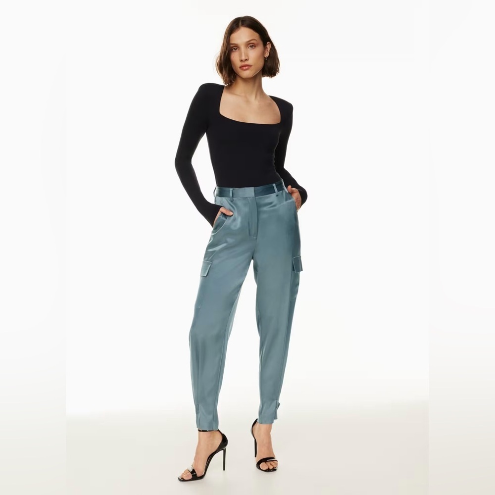COPY - Aritzia Babaton Refined Satin Cargo Pant - Picture 2 of 8